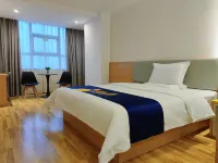 7Days Inn Hotel (Zhangshu Xingfo Road)