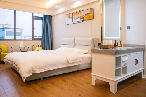 Neixiang Kaiyue Future Smart Homestay