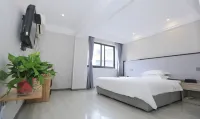 Hongqinglou Guest Room Department (Longmian East Road Shop)