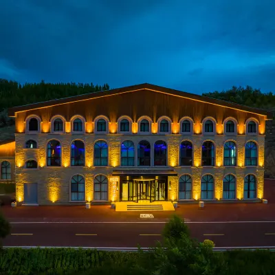 Hanyu Lefu Hotel (Fuyun Binhe Park) Hotels near Fuyun Museum of Natural History
