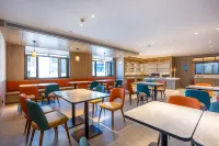 HanTing Hotel (Jiuquan Hantang Gourmet Street) - Parking