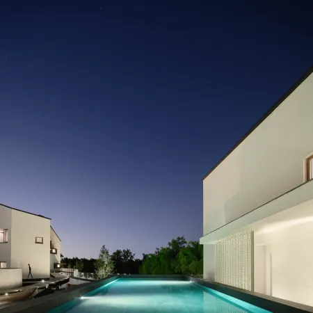 MUNWOOD WHITE VILLA