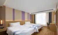Fengyuan Century Hotel (Xichang Yuelianghu Wetland Park Branch) Hotels near Liangshan Administration College
