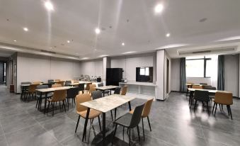Shengshi Time Hotel