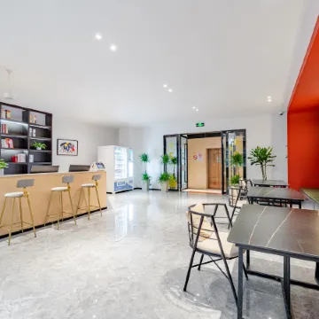 C9 Apartment Hotel (Shanghai Meilong Branch)