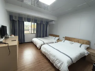 Lakeshore Homestay Hotels near Longfeng Island