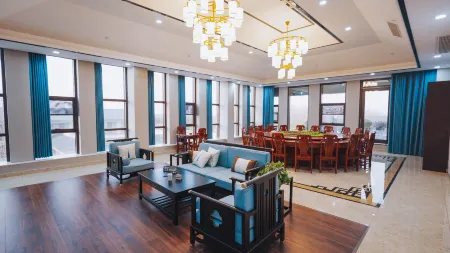 Jasmine Landscape Hotel Отели рядом с достопримечательностью «Caomiao Mountain»