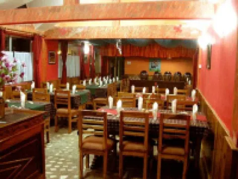 Goroomgo Kasturi Palace Darjeeling - Bãi đậu xe