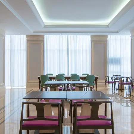 Vienna Hotel (Linyi Fortune Building)
