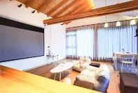 Spring Breeze Cabin Hotel