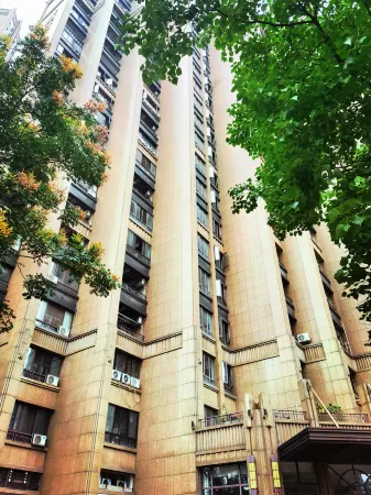 Lian Ying Apartment (Jiafu Shangjiang Zunpin Store)