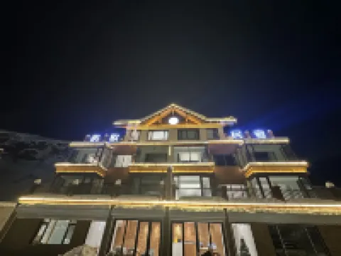 Altay Yuxie Homestay (Jiangjun Mountain International Ski Resort)
