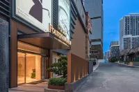 Poltton International Apartment (Guangzhou Zhishicheng Wangcun Subway Station) Các khách sạn gần Guangdong Polytechnic College of Agriculture， Industry and Commerce (East to Qiaojian Lvye Mountain Villa)