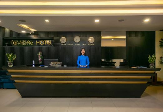 3. 라모레 호텔 다..