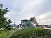 Shanju Leyuan Homestay - parking