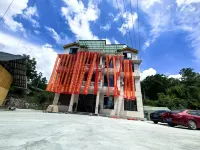 Cloudtop Landscape Hotel