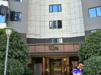 Qingting Homestay (Zhangjiajie West Station) Hotels near Zhangjiajiexi Railway Station