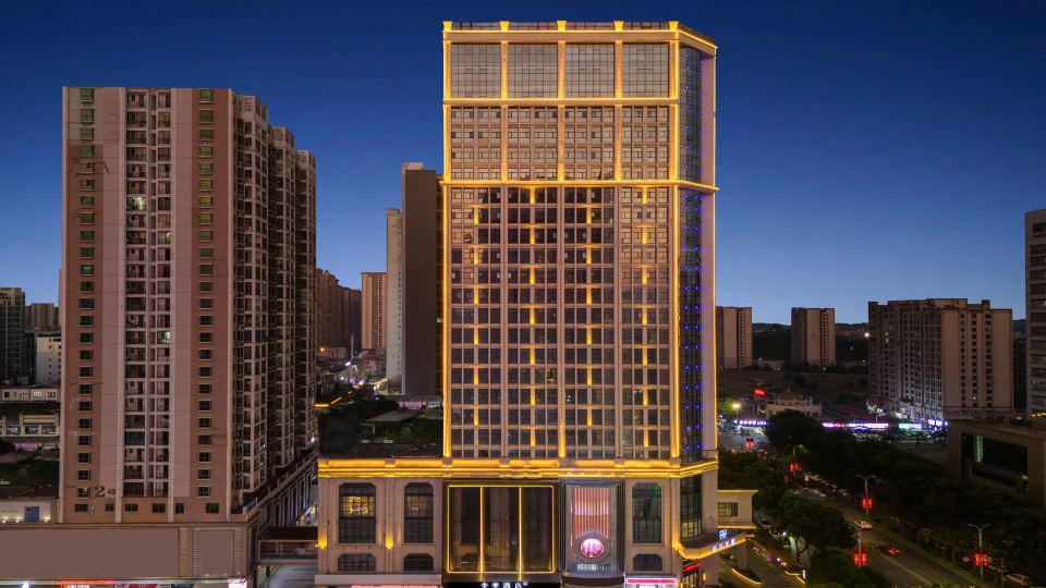 JI HOTEL