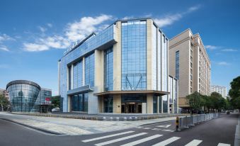 Ningbo Baicheng Railway Station Maison New Century Hotel