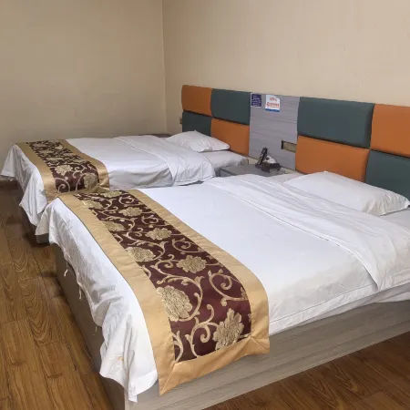 Tongjiang Junhe Business Hotel