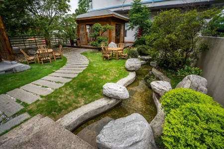 Guilin Shanyueshan Resort Hotel Отели рядом с достопримечательностью «Maozhou Island, Daxu Ancient Town»