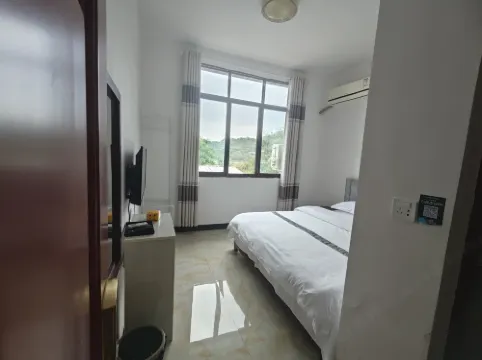 億宇山莊（天台山景區店）