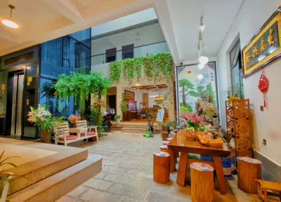 Dali Yuexi Yunqi Hotel (Zhou Hospital) Hotels near Southwest University of Science and Technology