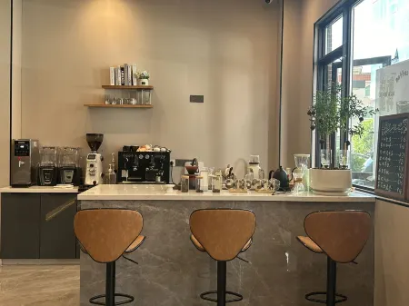 Runlin Apartment Отели рядом с достопримечательностью «Zhongshan Technical Institute (East Campus)»