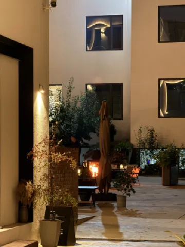 Xinglong Lizike S Homestay