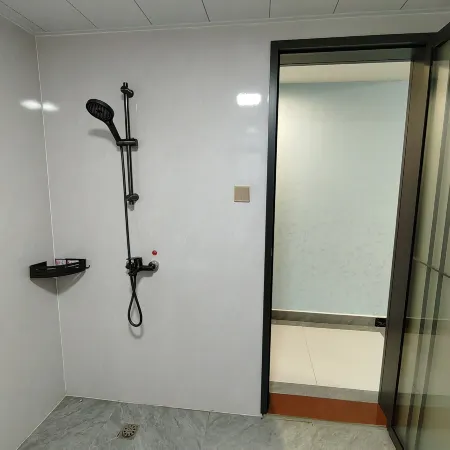 Taojiang Yijing Business Hotel
