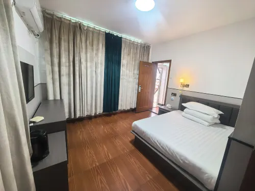 Jinding Hotel - Inns