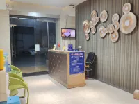 Yijia Business Hotel
