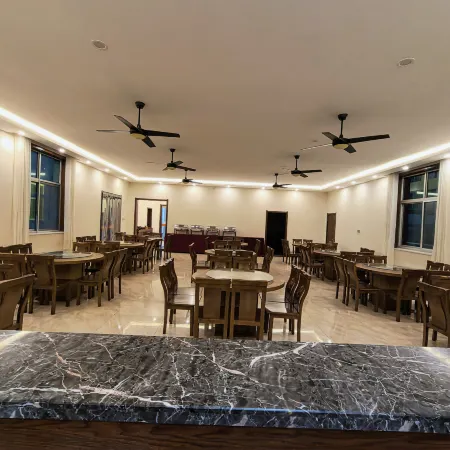 Wuyuezhai Hotel (Manshan Huaxigu Branch), Shijiazhuang