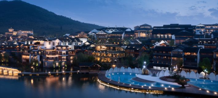 Hushan Mansion (Yixing Yao Hu Town Scenic Area) Hotel di Yixing