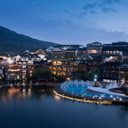 Hushan Mansion (Yixing Yao Hu Town Scenic Area)