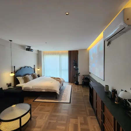Shanghai Lanshu Yuejing Select Homestay (Jinshan Wanda)