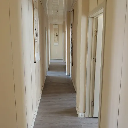 Wuying Haitang Holiday Hotel