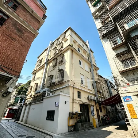 BeFree Guanlan Yaju Apartment (Beijing Road Subway Station Branch)