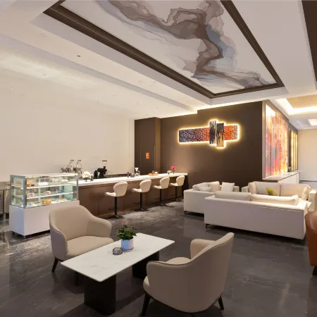 Yining Xinyi · Mingtin Hotel (Wanrong Plaza Yili Yining International Airport)