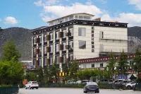 Boye BOYE Designer Resort Scenic Homestay (Shangri-La) - bar