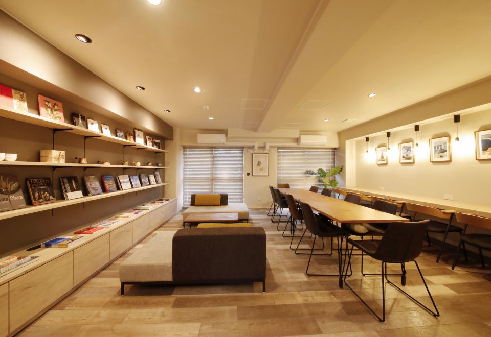 레스텔 마루 실내