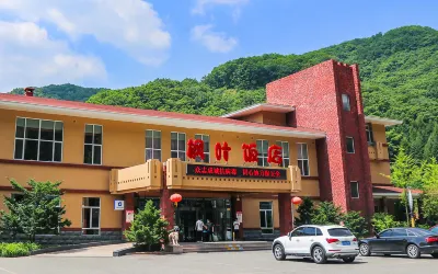 Maple Leaf Hotel Kuandian Overbridge Các khách sạn ở Khoan Điện