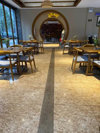 Liuyan Tingqi Guesthouse Отели рядом с достопримечательностью «Gaomiao Ancient Town»