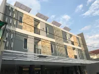RedDoorz Plus Near Politeknik Negeri Malang Hotels in Jatimulyo