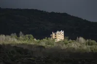 丹巴雲庭·時光星空攝影民宿（甲居藏寨五號觀景台店） 墨爾多神山附近的飯店