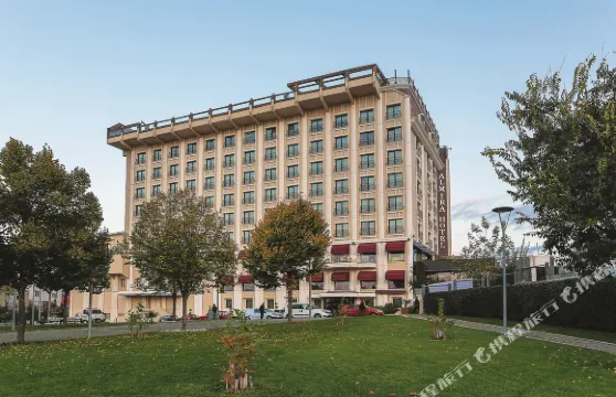 阿爾米拉酒店 - 温泉水療與會議中心