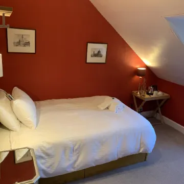 Southside Guest House Отели рядом с достопримечательностью «Концертный зал Queen's Hall»