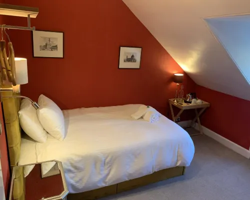 Southside Guest House Hotels near Grange