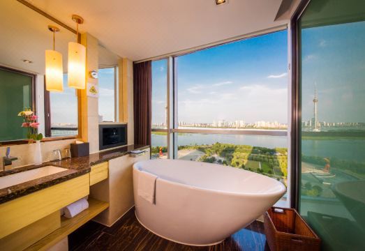 린이 루상 풀먼 호텔 외관 이미지