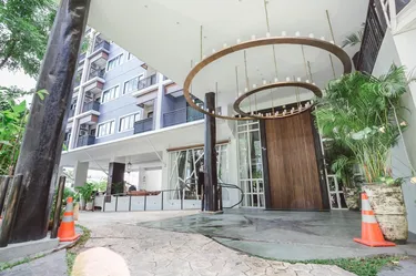 รูปภาพของไอบุ๊คกิ้ง แทรมส์ สแควร์